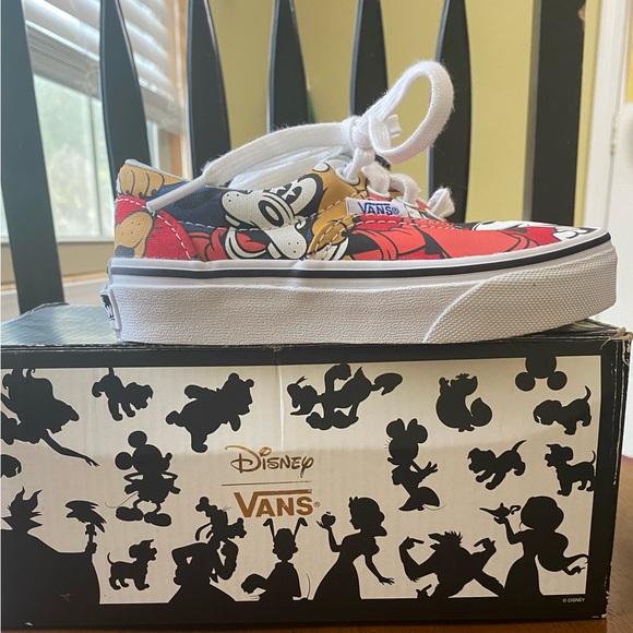 Disney x Vans Mickey Mouse Friends The Era Limited Edition Size 10.5 Kids - Picture 3 of 9